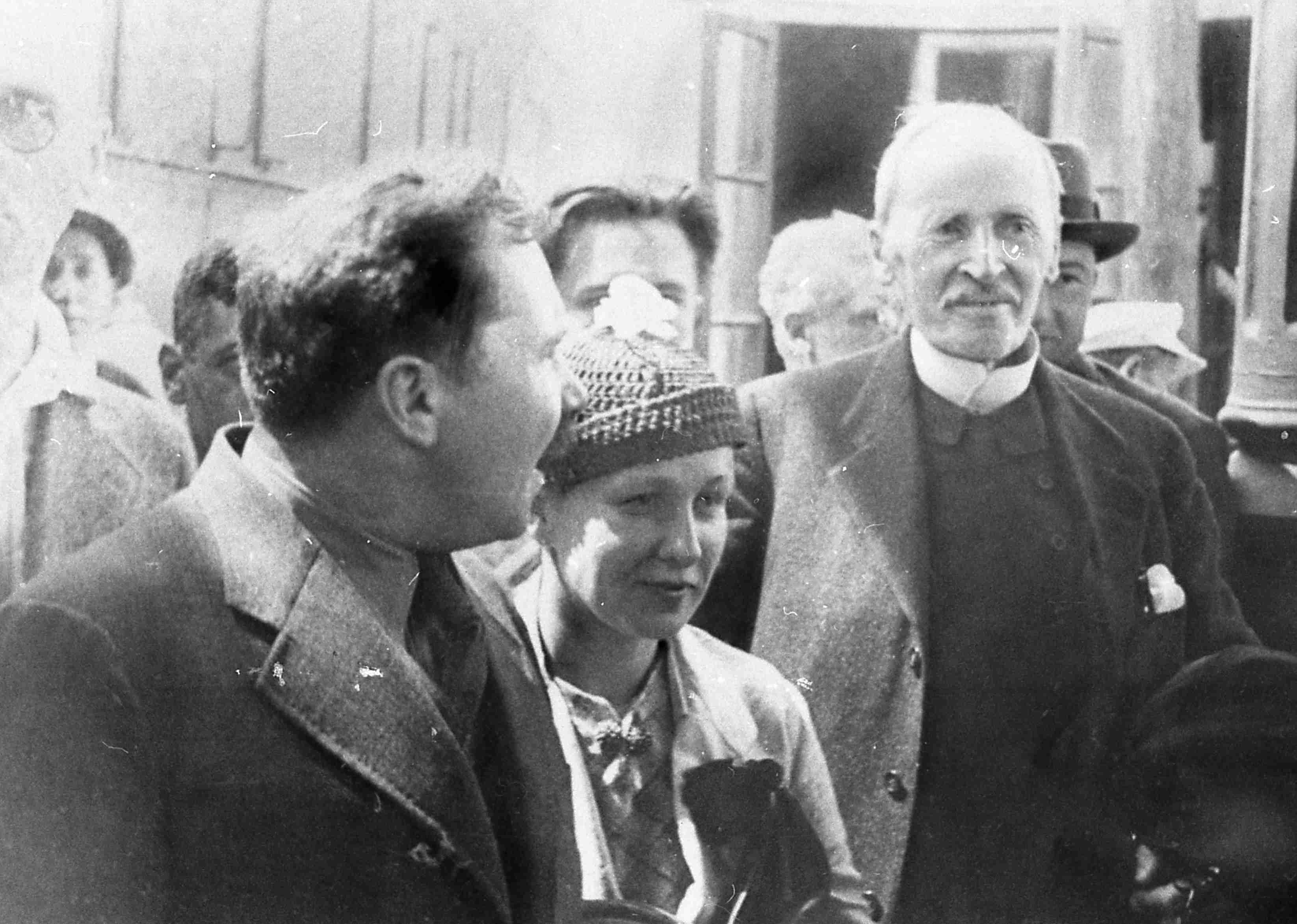 Экспонат #3. Ромен Роллан с М. Кудашевой и А. Аросевым. 23 июня 1935 года